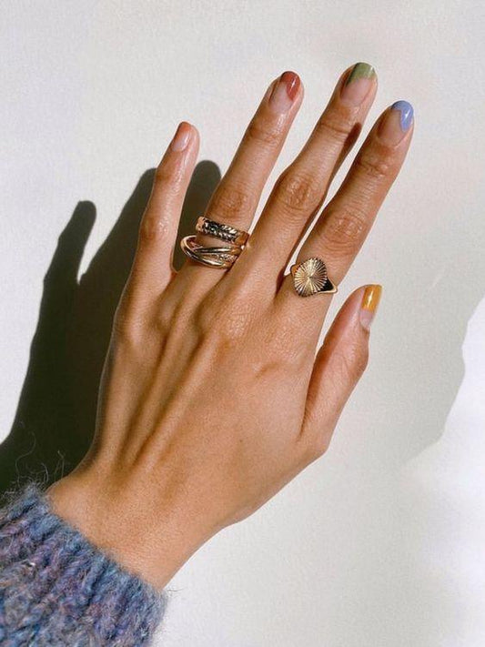 THE ULTIMATE GUIDE TO GEL NAIL STICKERS: APPLICATION & REMOVAL MADE EASY - Lehmani
