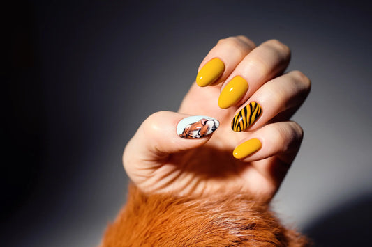 How to Pair Animal Print Nails with Animal Print Fall Fashion