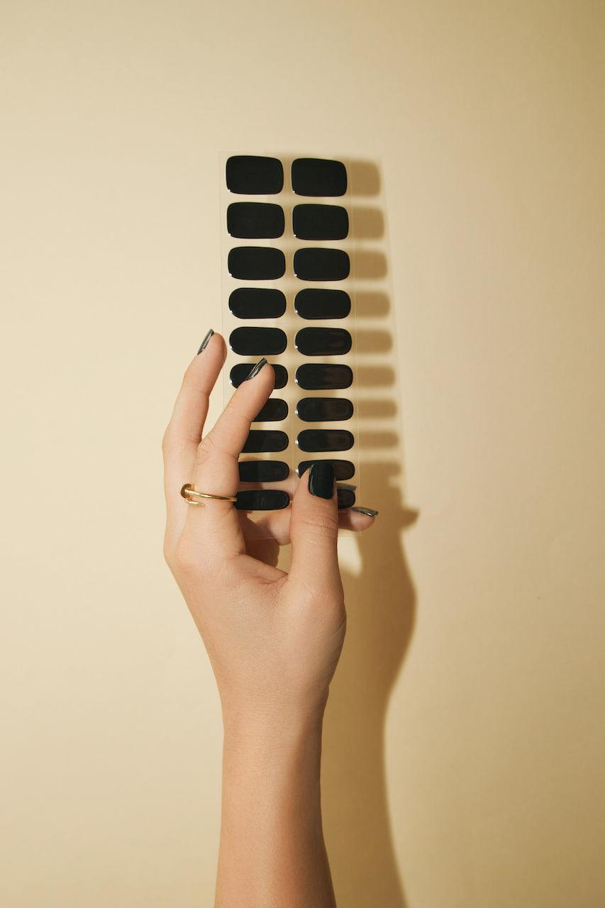 BLACK GEL NAIL STRIPS - Lehmani