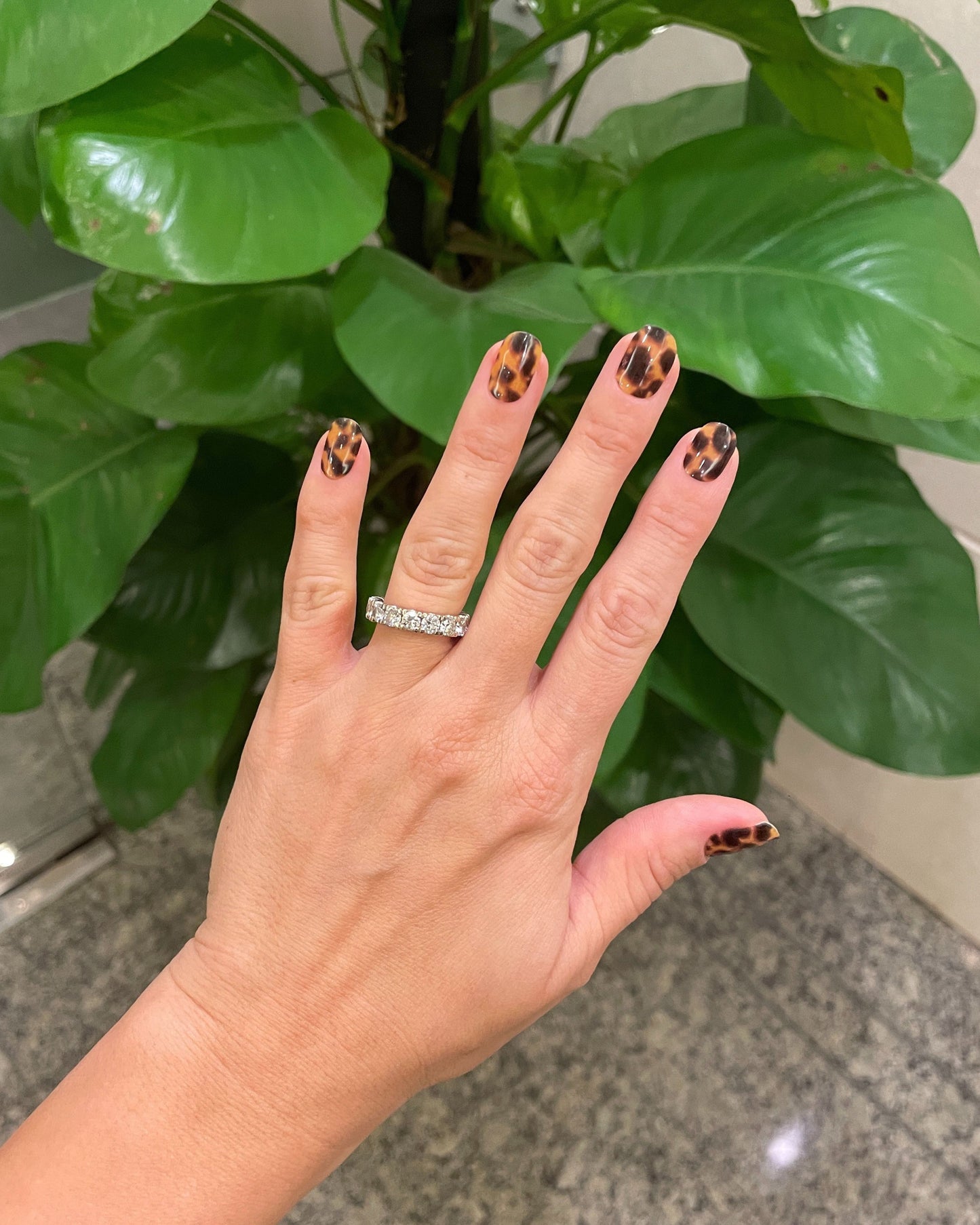 TORTOISE GEL NAIL STRIPS