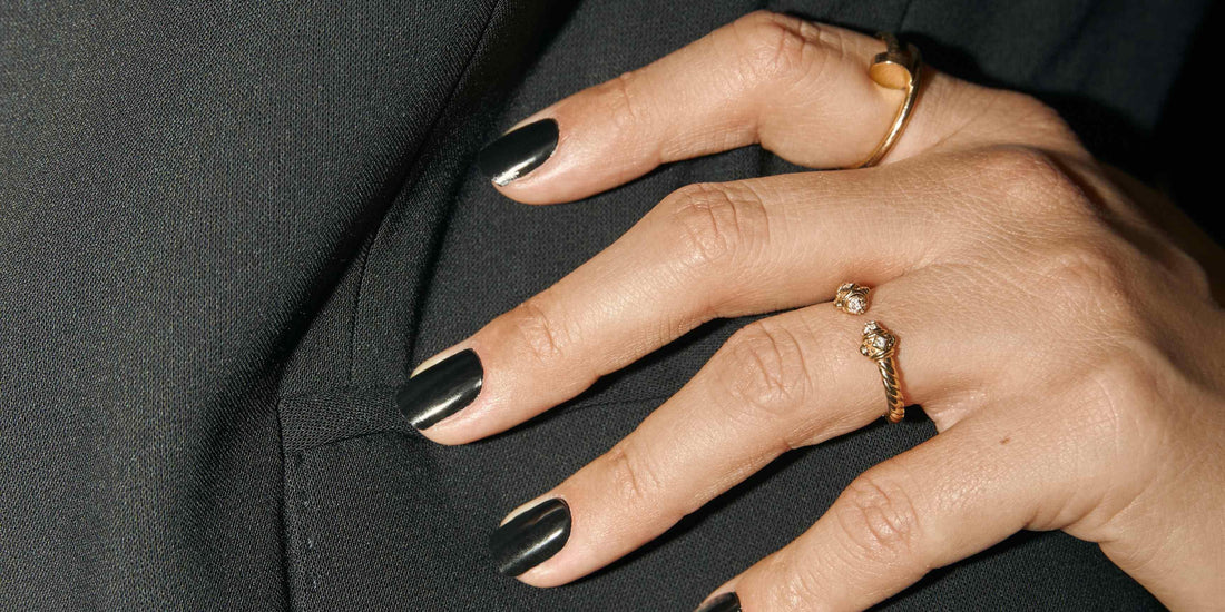 DIY Valentine’s Day Gift: Personalized Gel Nail Strip Kits for Your Loved Ones