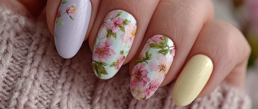 Bloom-Inspired Details Trending in Pastel Spring Nails