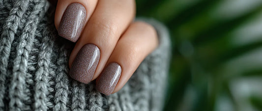The best elegant nails for work that suit every office environment