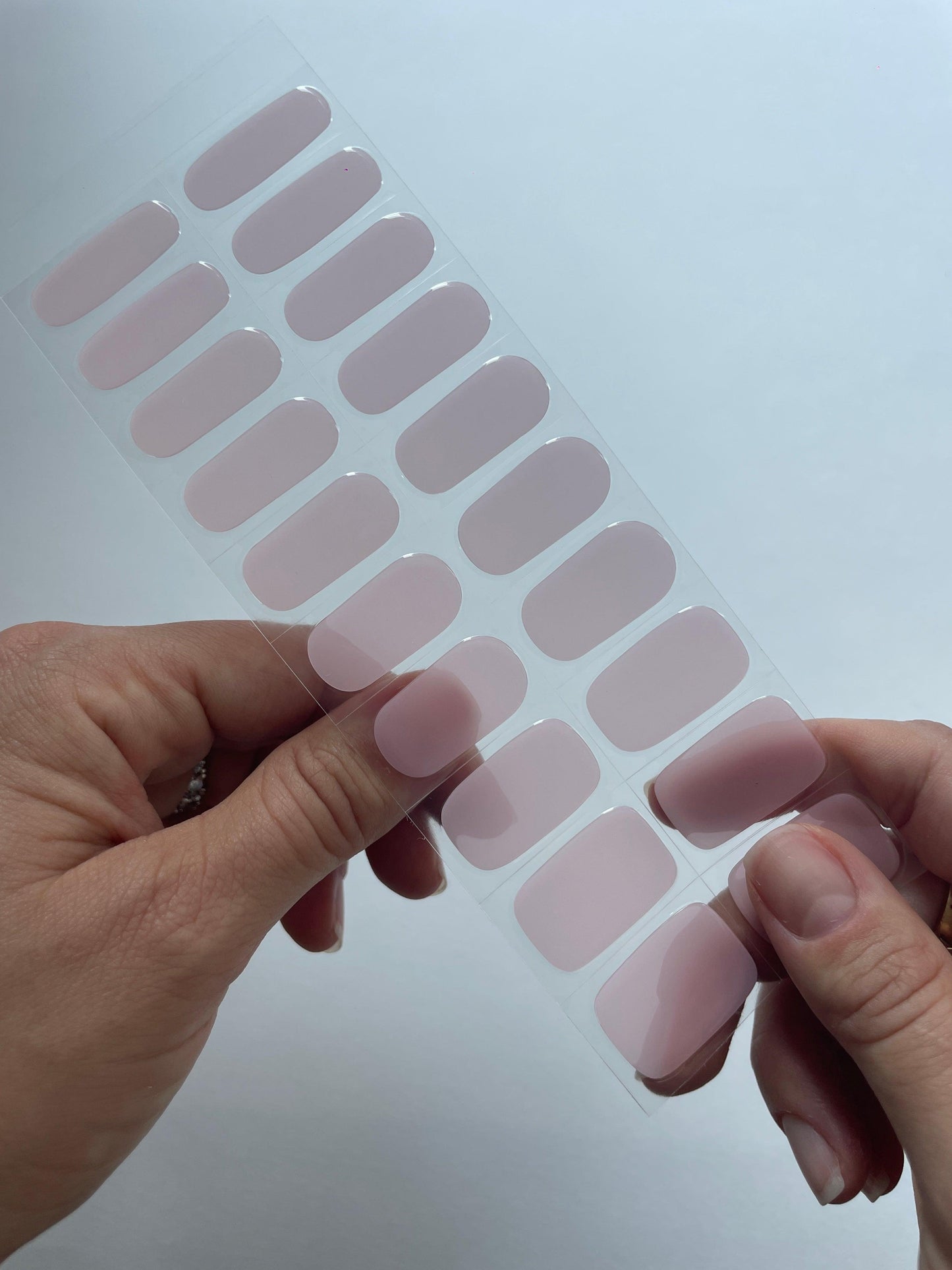 GLAZED PINK GEL NAIL STRIPS - Lehmani